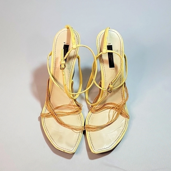 Authentic Louis Vuitton Sandals Size 39 - Picture 1 of 12